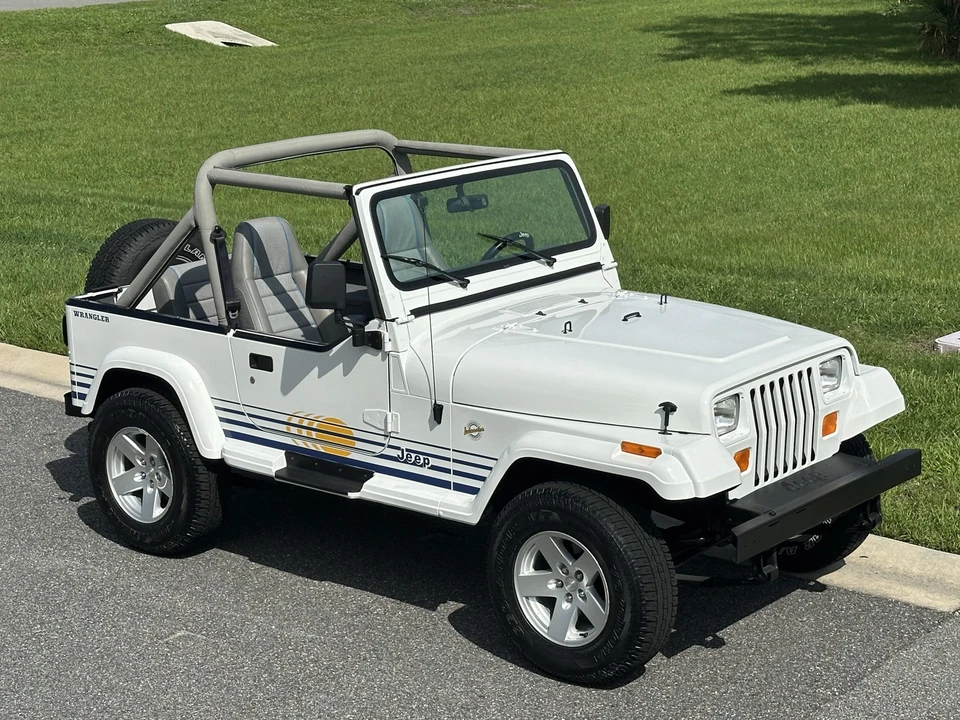 1990 Jeep YJ Wrangler - Image 15 of 31