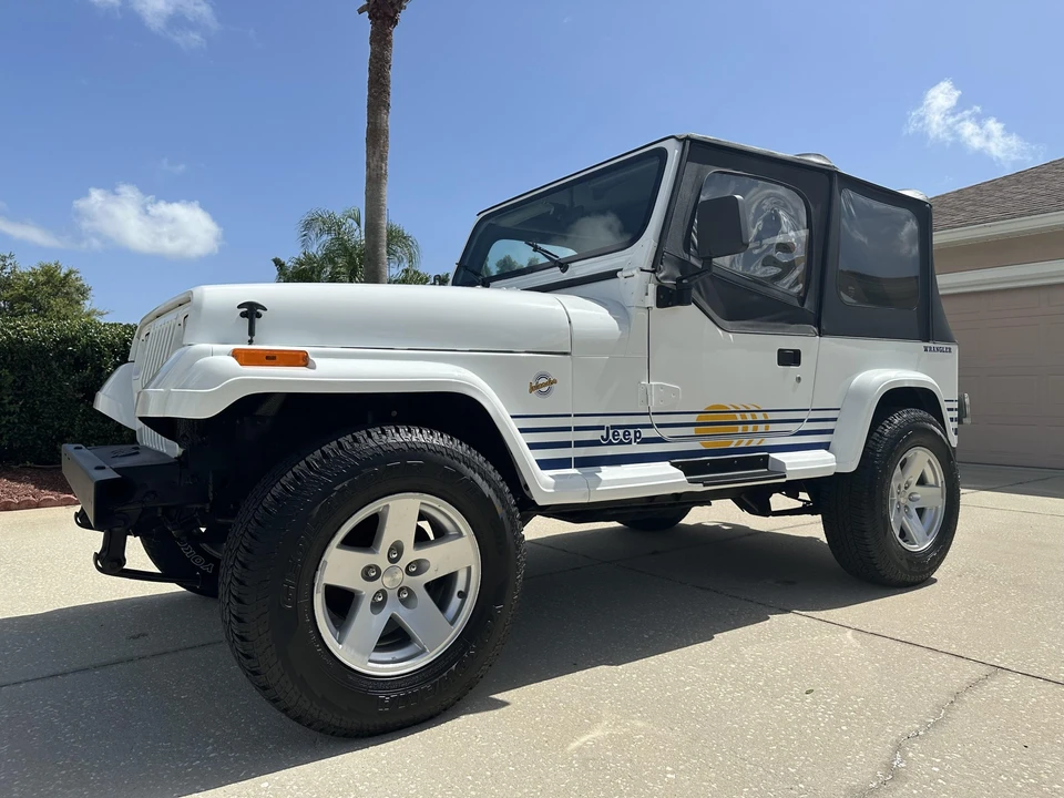 1990 Jeep YJ Wrangler - Image 23 of 31