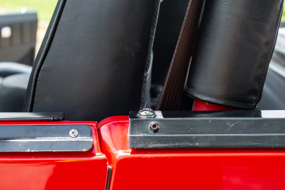 1990 Jeep YJ Wrangler - Image 28 of 31