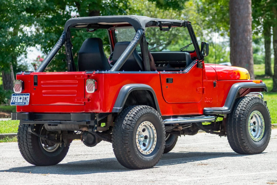1990 Jeep YJ Wrangler - Image 5 of 31