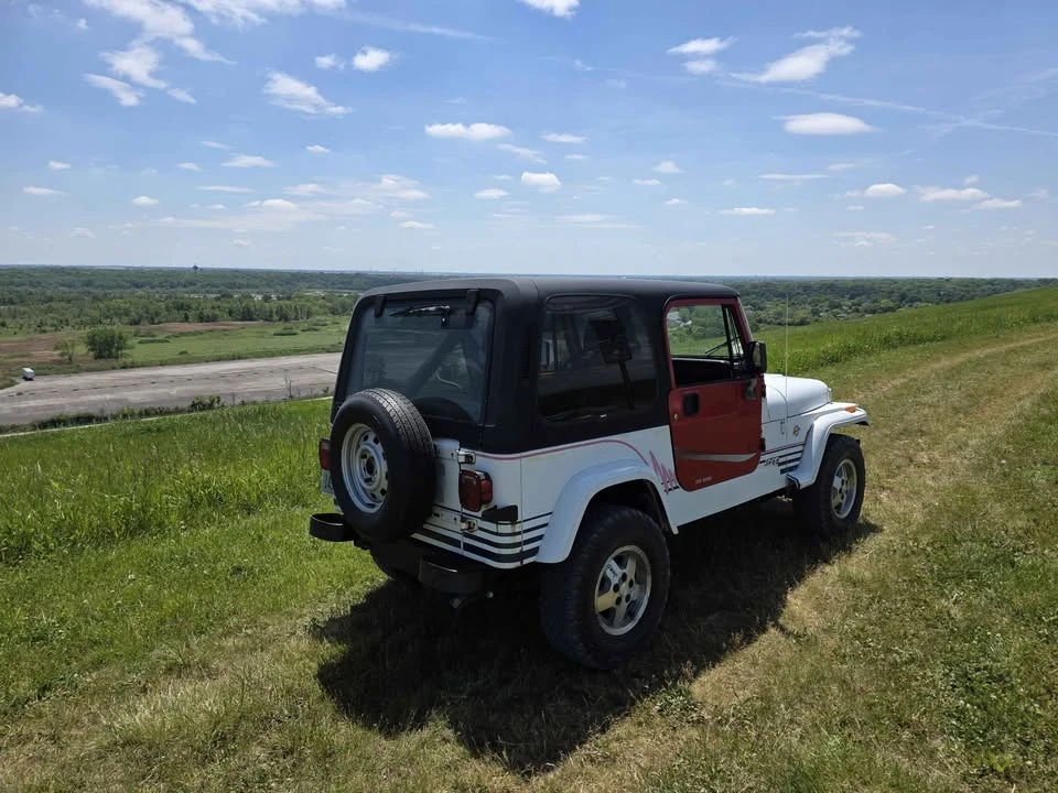 1990 Jeep YJ Wrangler - Image 2 of 9