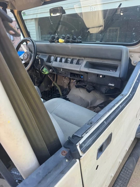 1990 Jeep YJ Wrangler - Image 3 of 4