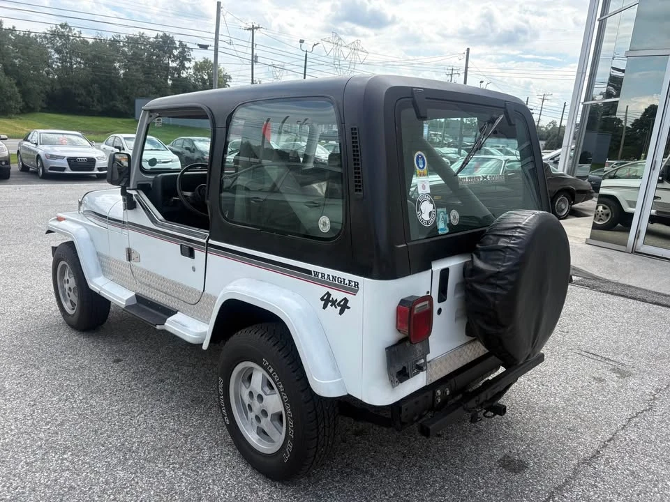 1990 Jeep YJ Wrangler - Image 6 of 13