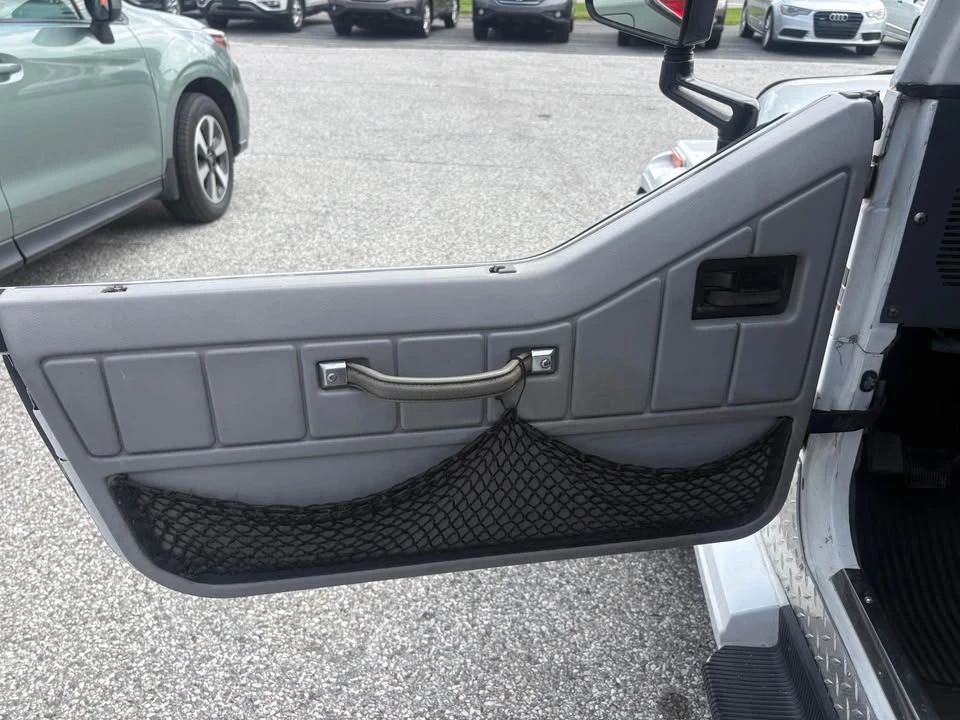 1990 Jeep YJ Wrangler - Image 8 of 13