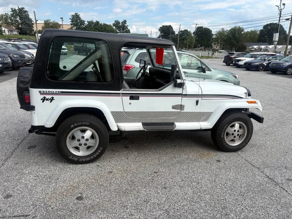 1990 Jeep YJ Wrangler - Image 3 of 13