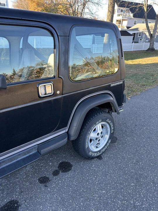 1990 Jeep YJ Wrangler - Image 28 of 31