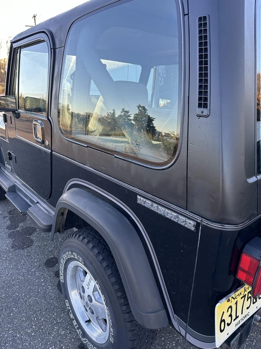 1990 Jeep YJ Wrangler - Image 29 of 31