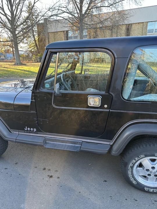1990 Jeep YJ Wrangler - Image 25 of 31