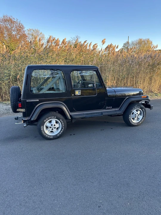 1990 Jeep YJ Wrangler - Image 7 of 31