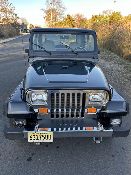 1990 Jeep YJ Wrangler - Image 10 of 31