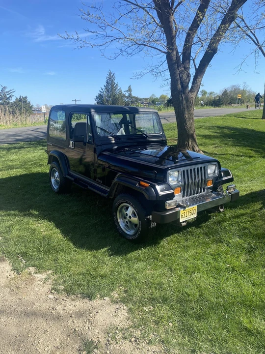 1990 Jeep YJ Wrangler - Image 8 of 31