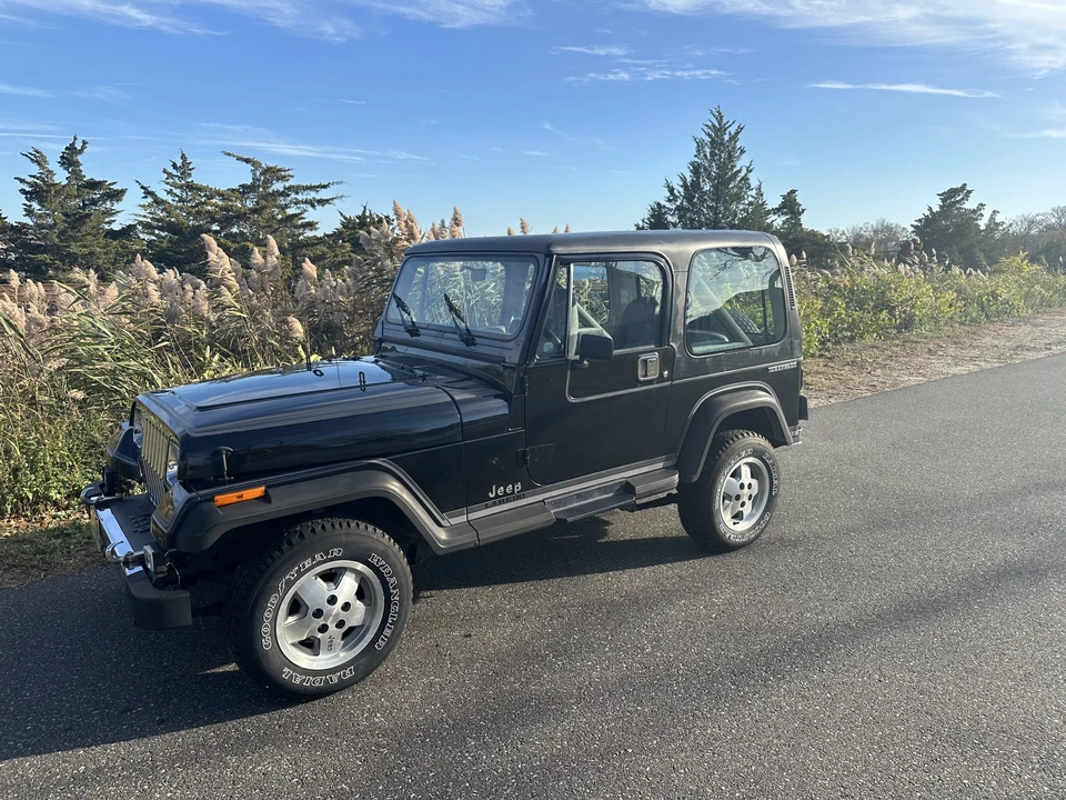 1990 Jeep YJ Wrangler - Image 2 of 31