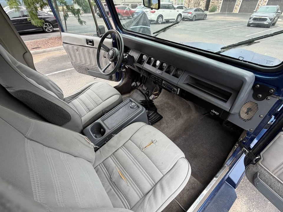 1990 Jeep YJ Wrangler - Image 4 of 7