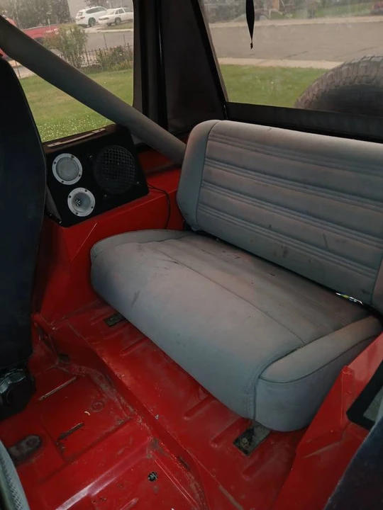 1990 Jeep YJ Wrangler - Image 10 of 13