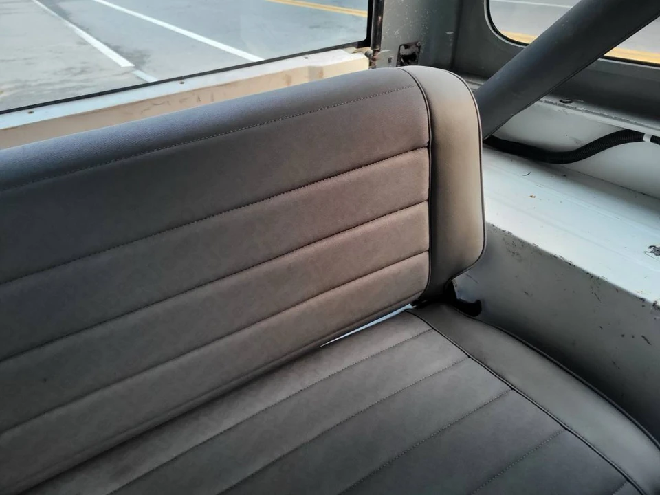 1990 Jeep YJ Wrangler - Image 9 of 17