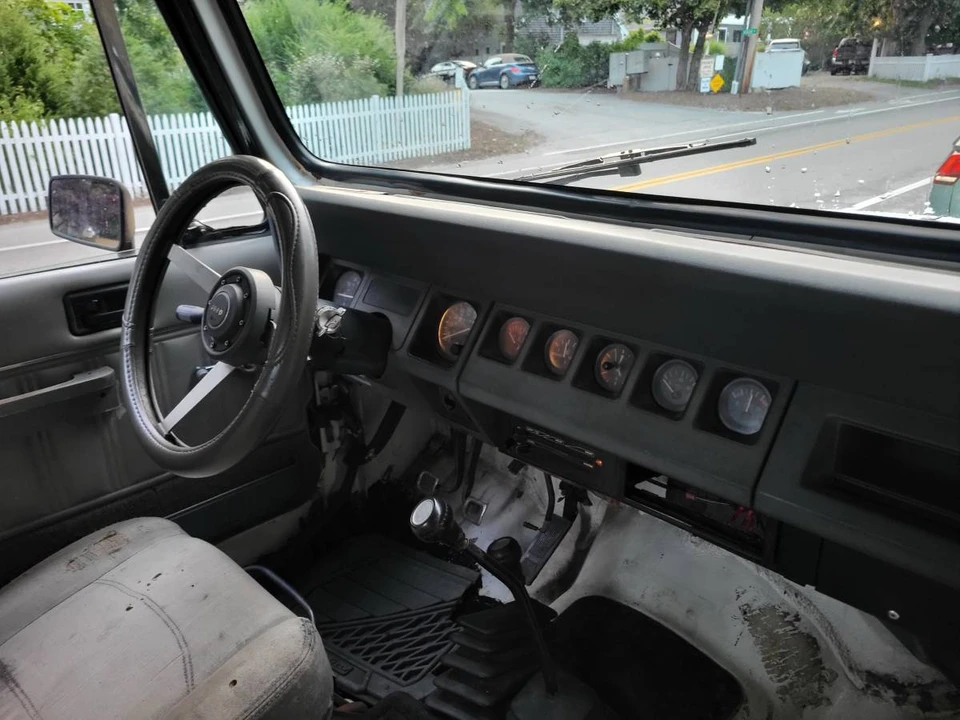 1990 Jeep YJ Wrangler - Image 13 of 17