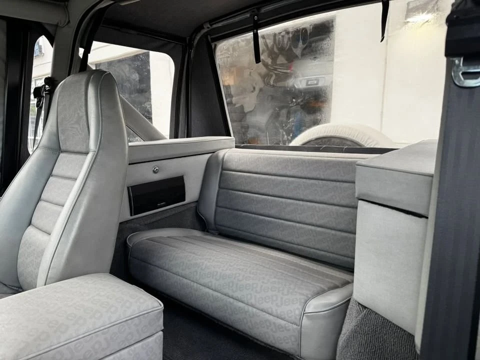 1990 Jeep YJ Wrangler - Image 15 of 20