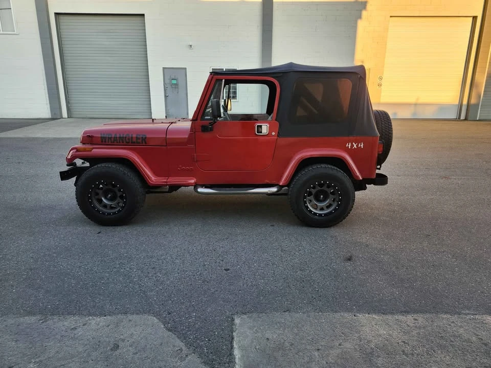 1990 Jeep YJ Wrangler - Image 11 of 12