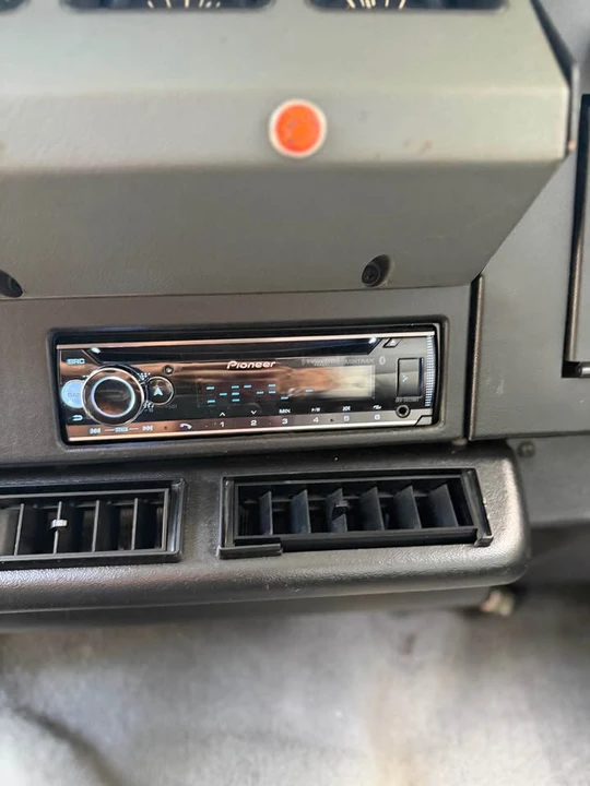 1990 Jeep YJ Wrangler - Image 2 of 8