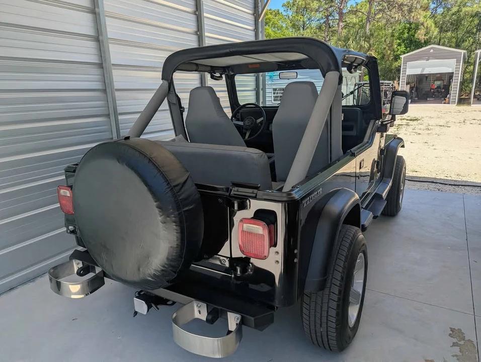 1990 Jeep YJ Wrangler - Image 2 of 20