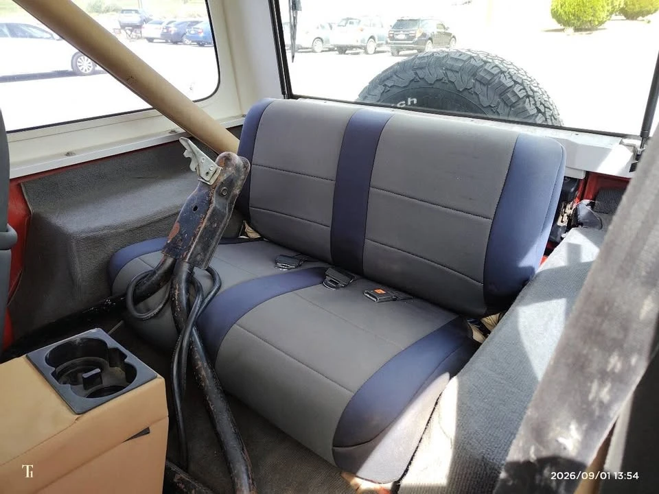 1990 Jeep YJ Wrangler - Image 9 of 12