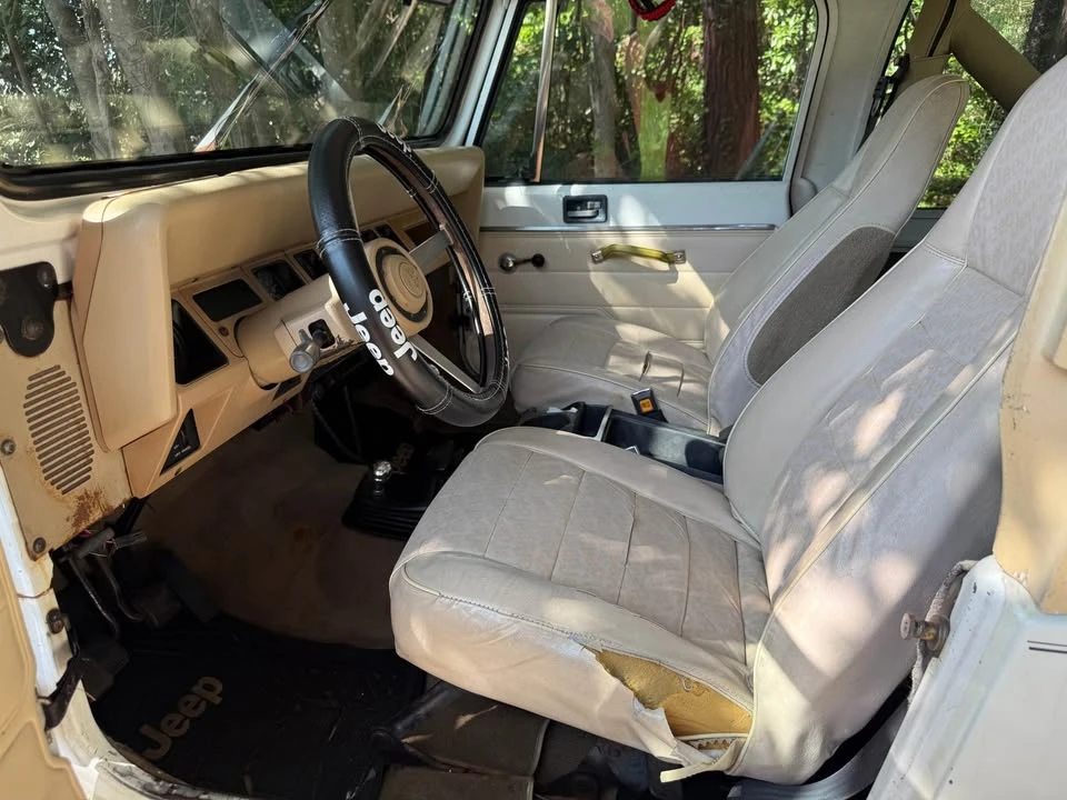 1990 Jeep YJ Wrangler - Image 4 of 5