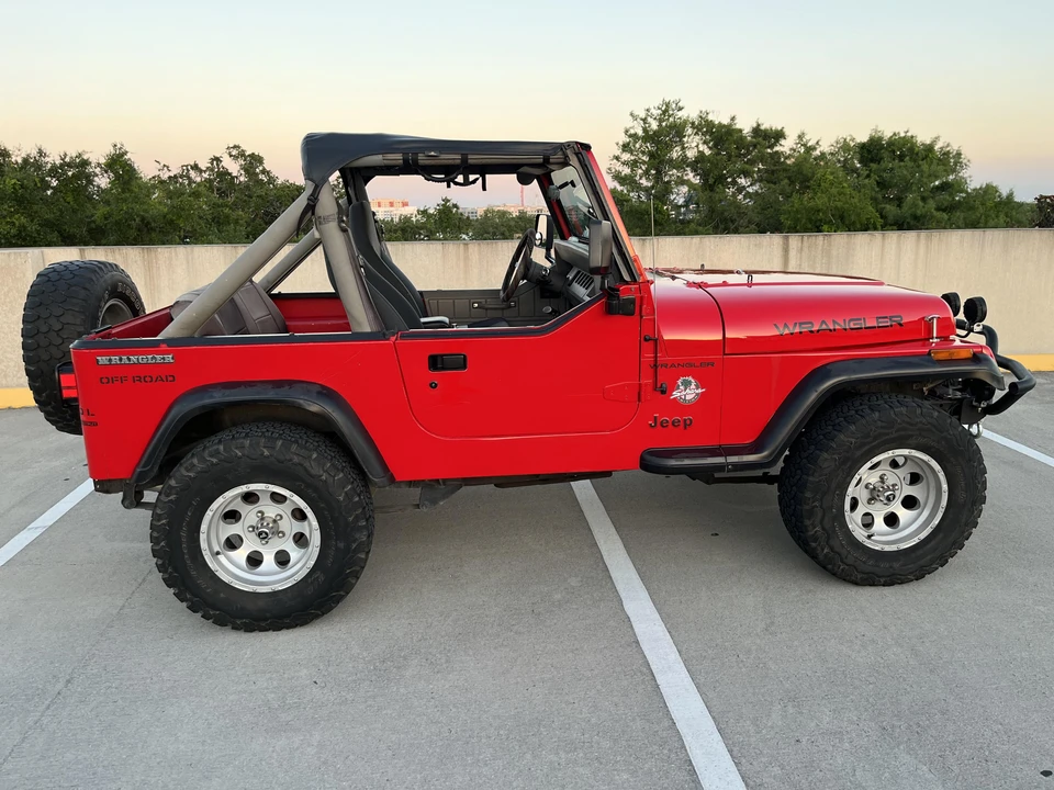 1990 Jeep YJ Wrangler - Image 19 of 31