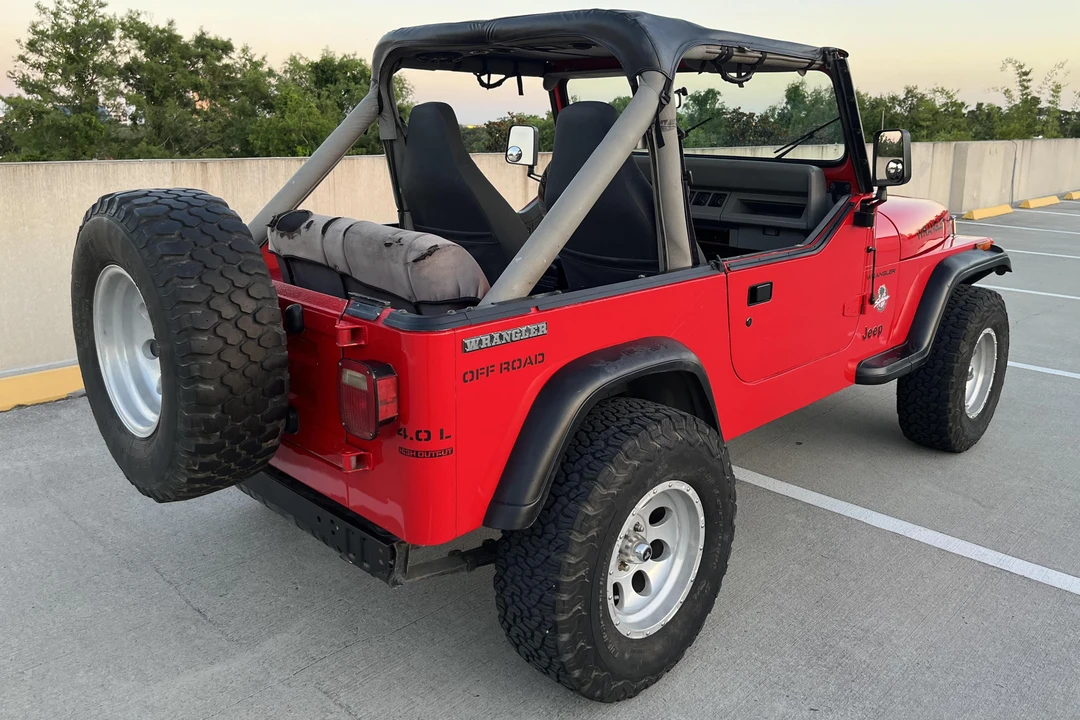 1990 Jeep YJ Wrangler - Image 4 of 31