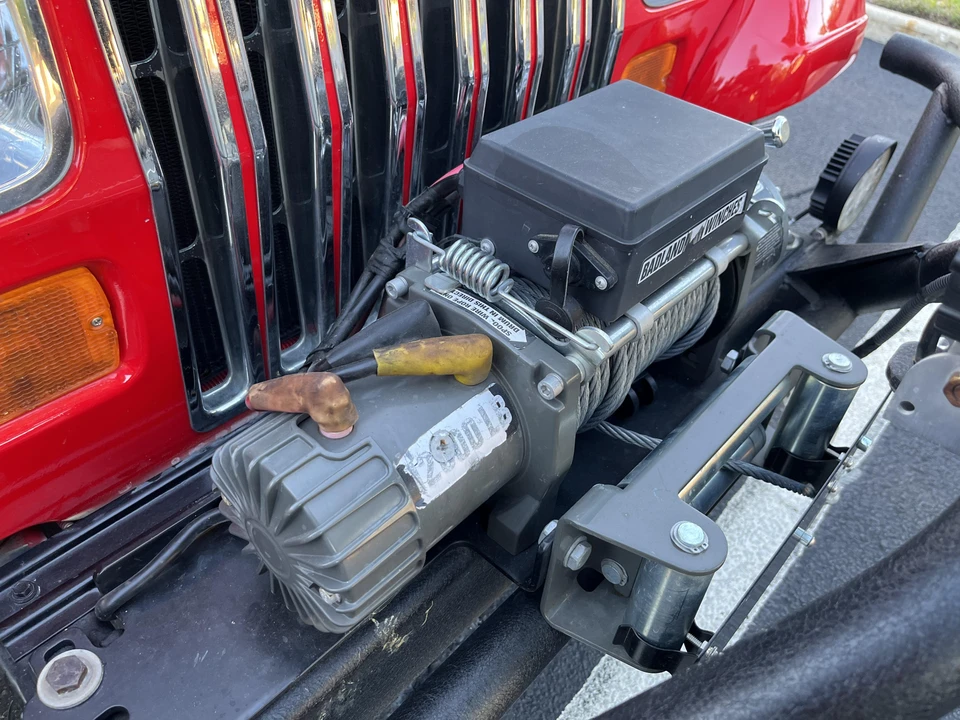 1990 Jeep YJ Wrangler - Image 29 of 31