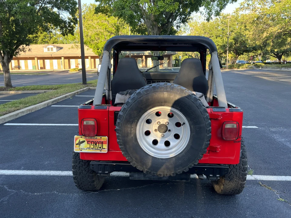 1990 Jeep YJ Wrangler - Image 15 of 31