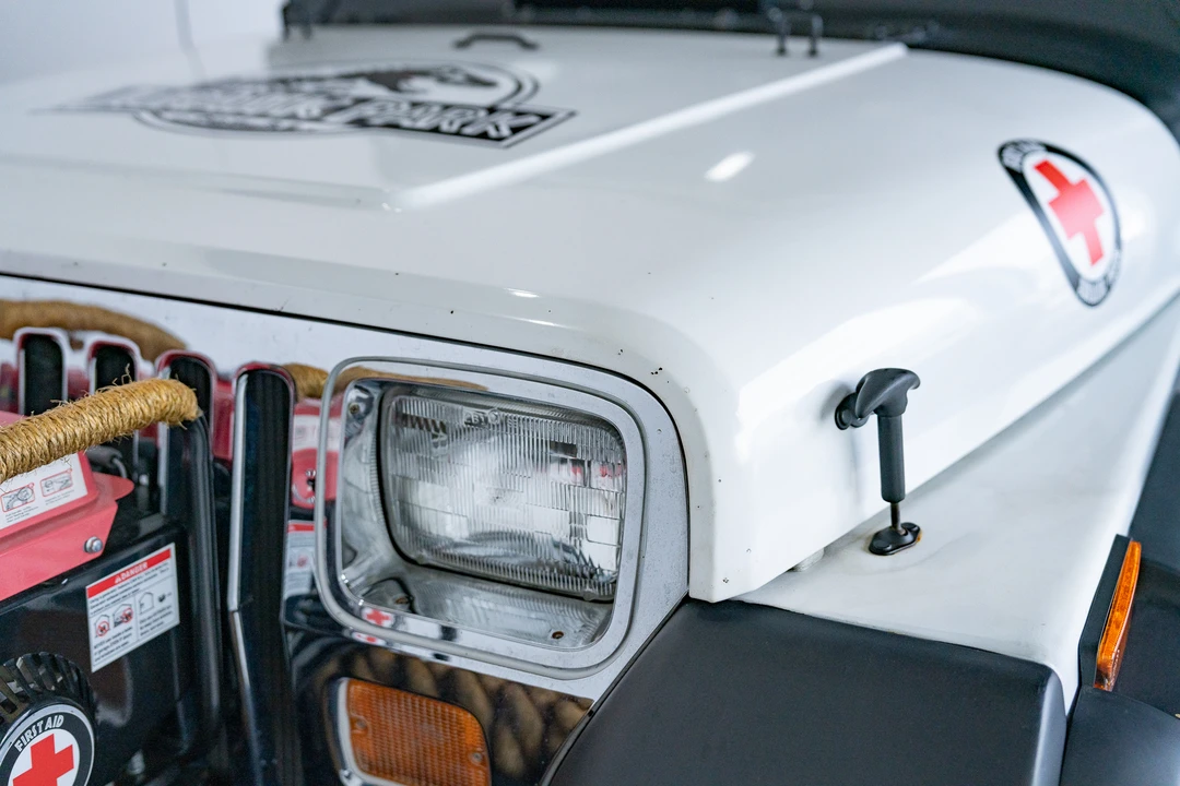1990 Jeep YJ Wrangler - Image 14 of 31