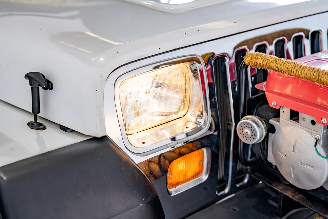 1990 Jeep YJ Wrangler - Image 15 of 31