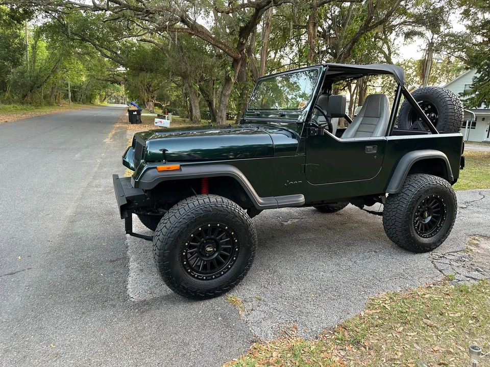 1990 Jeep YJ Wrangler - Image 17 of 31