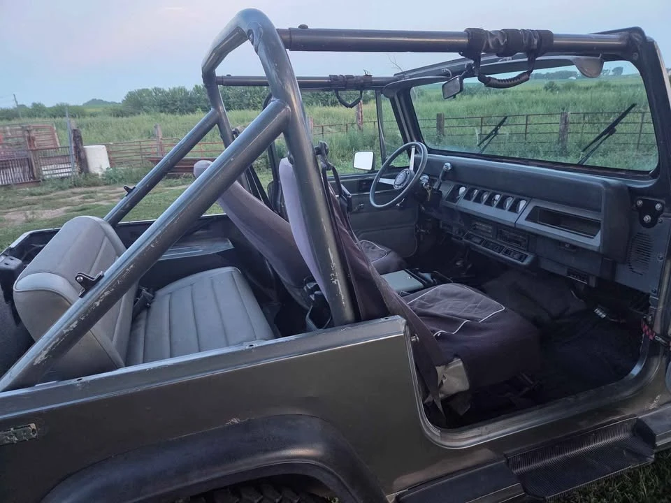 1990 Jeep YJ Wrangler - Image 4 of 7
