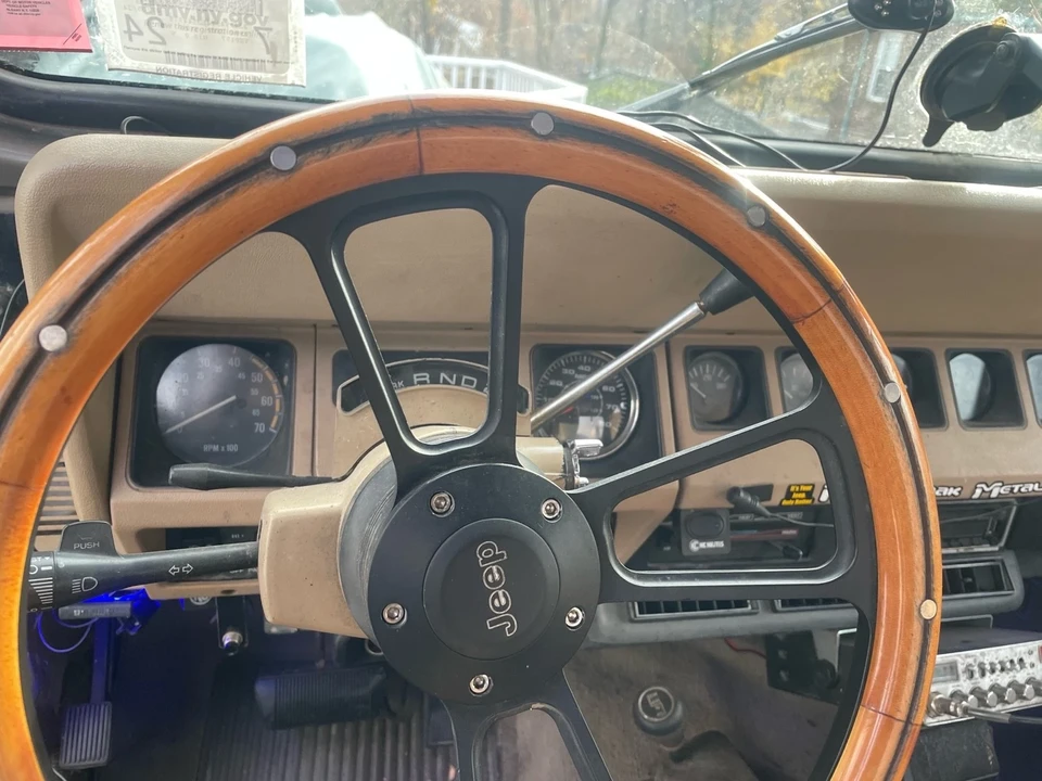 1990 Jeep YJ Wrangler - Image 9 of 11