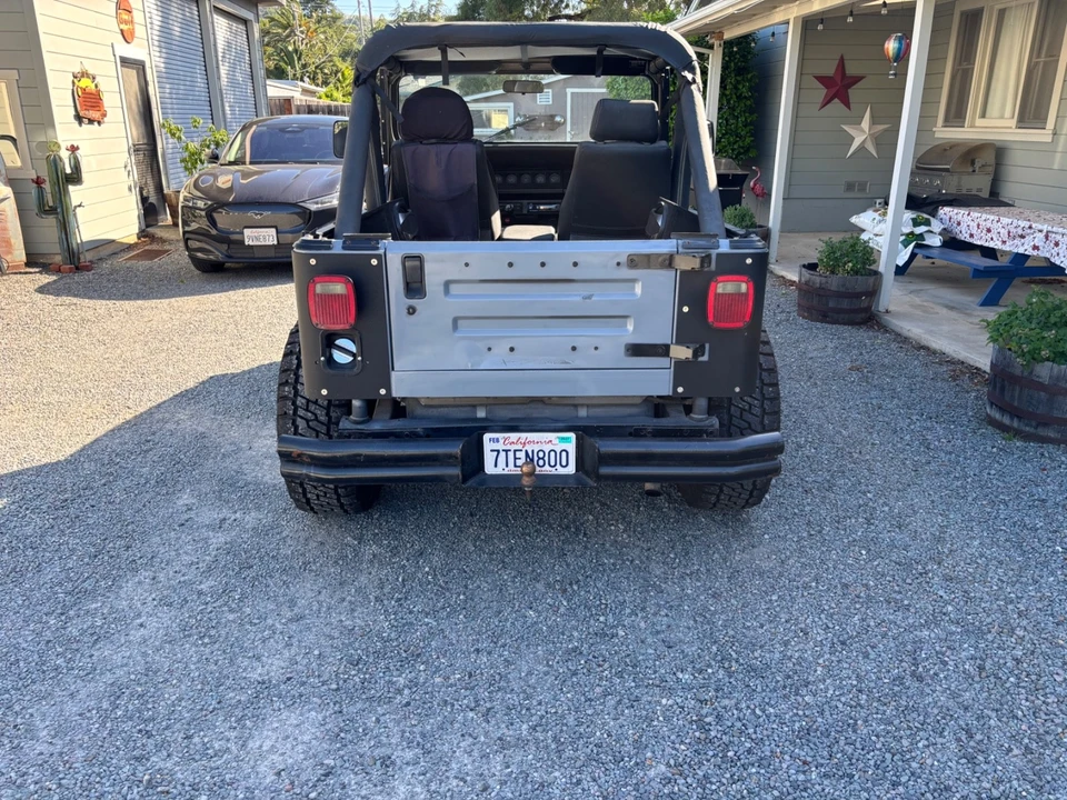 1990 Jeep YJ Wrangler - Image 4 of 9