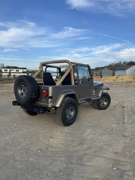 1990 Jeep YJ Wrangler - Image 10 of 31