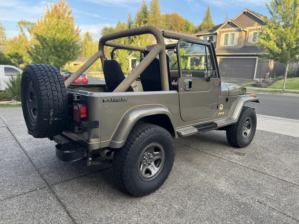 1990 Jeep YJ Wrangler - Image 11 of 31