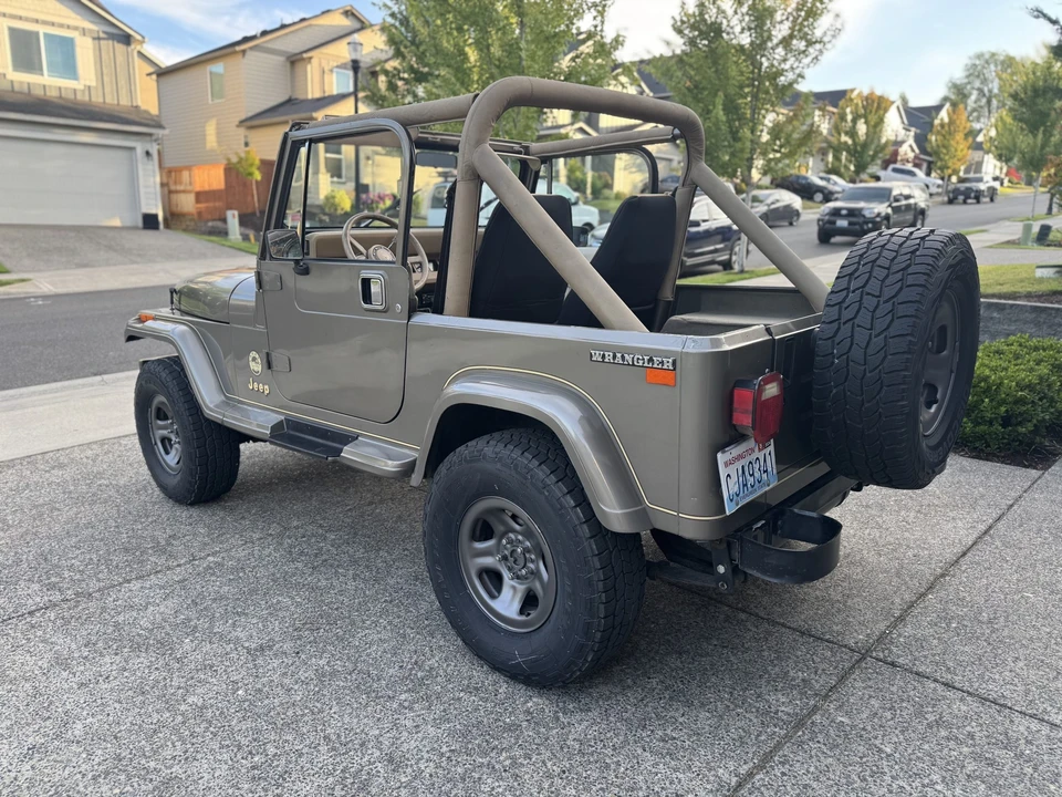 1990 Jeep YJ Wrangler - Image 5 of 31