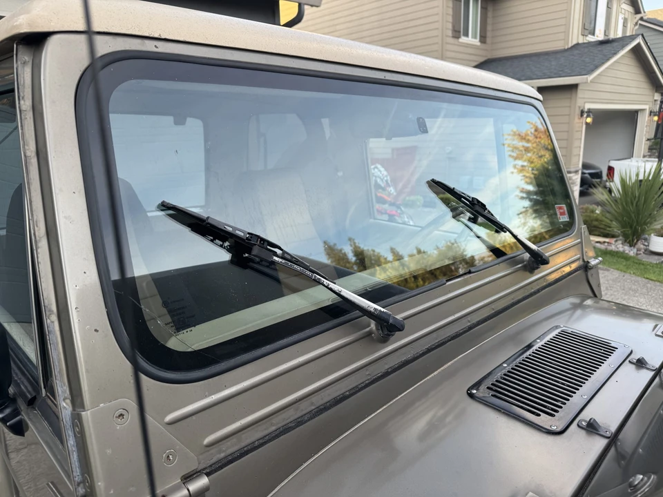 1990 Jeep YJ Wrangler - Image 25 of 31