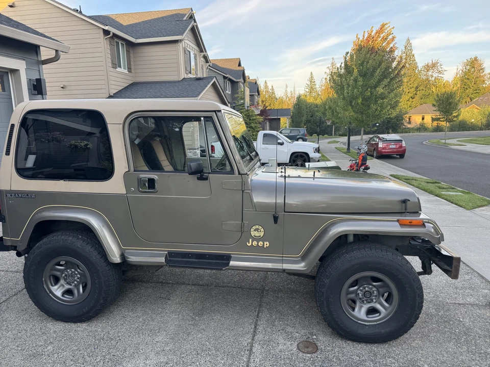 1990 Jeep YJ Wrangler - Image 18 of 31