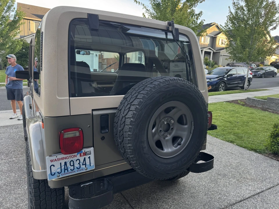 1990 Jeep YJ Wrangler - Image 15 of 31
