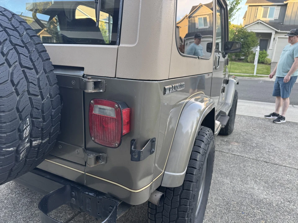 1990 Jeep YJ Wrangler - Image 22 of 31