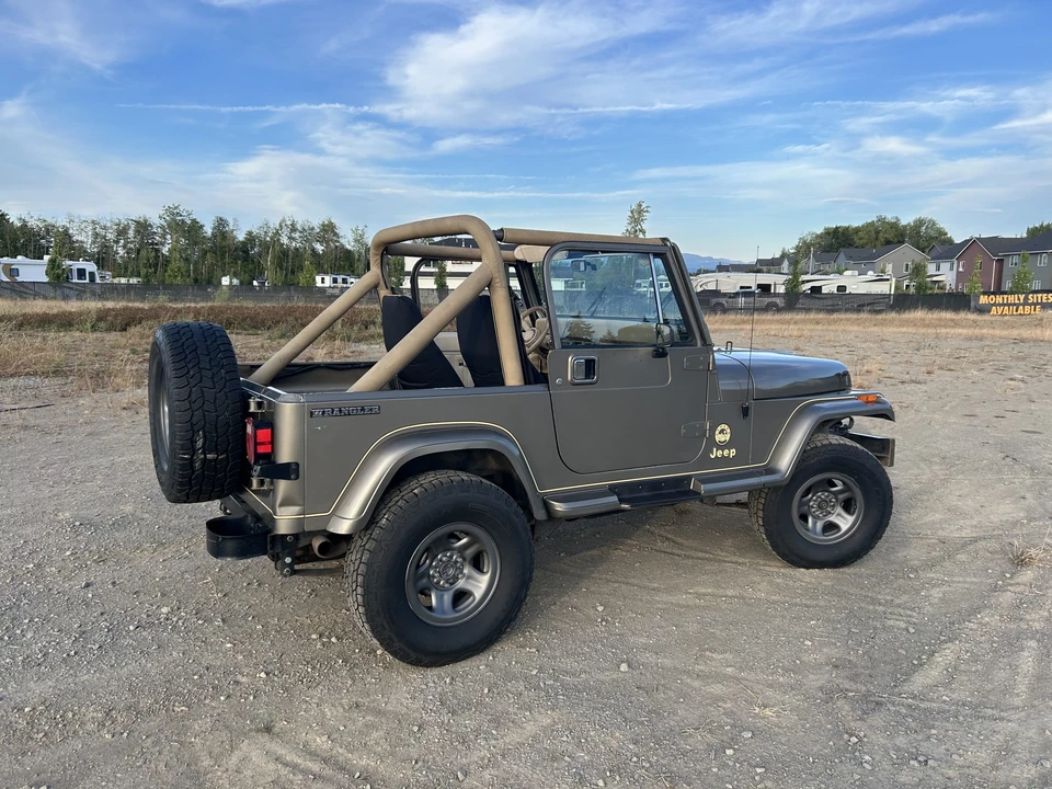 1990 Jeep YJ Wrangler - Image 12 of 31