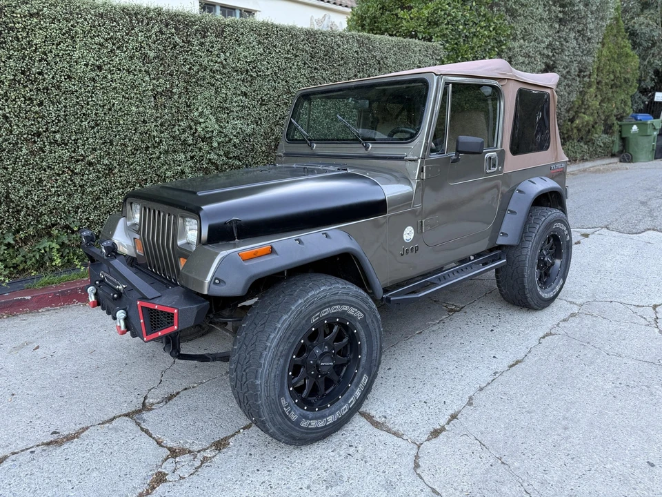 1990 Jeep YJ Wrangler - Image 5 of 31