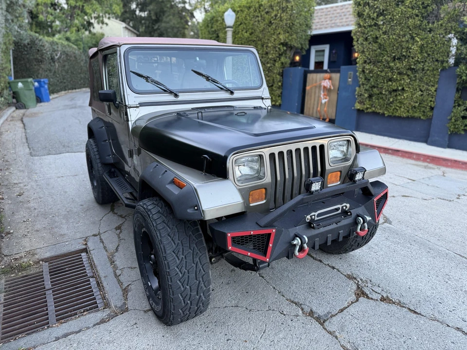 1990 Jeep YJ Wrangler - Image 24 of 31