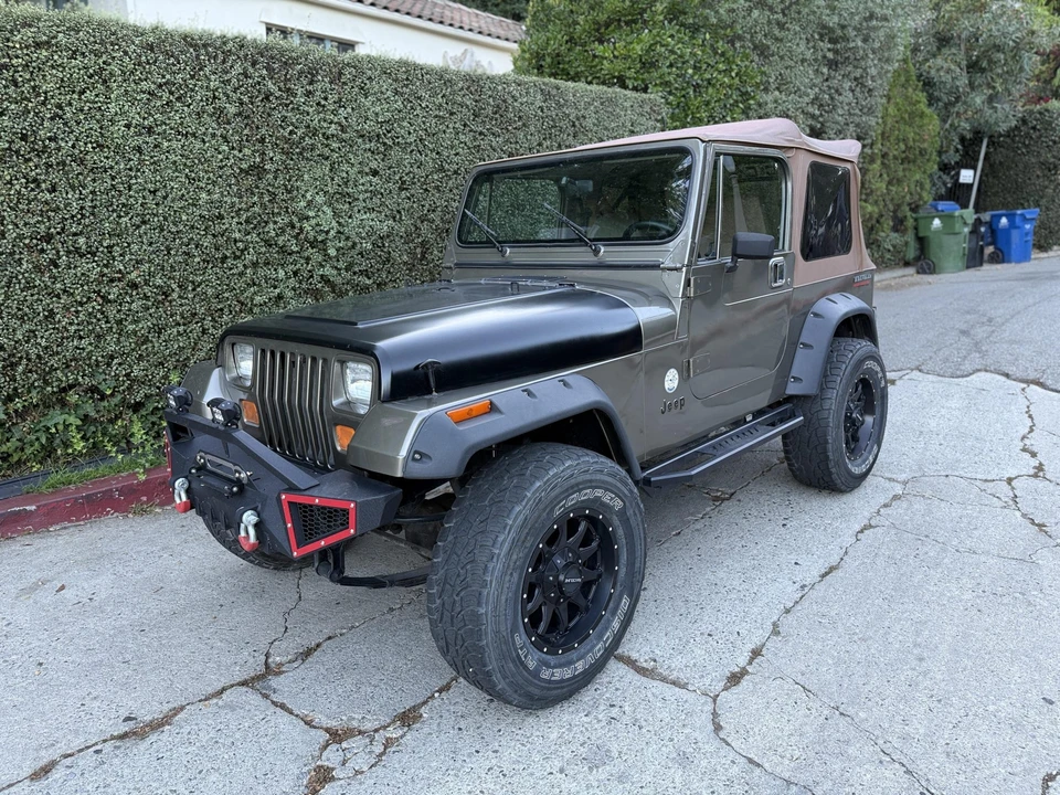 1990 Jeep YJ Wrangler - Image 4 of 31