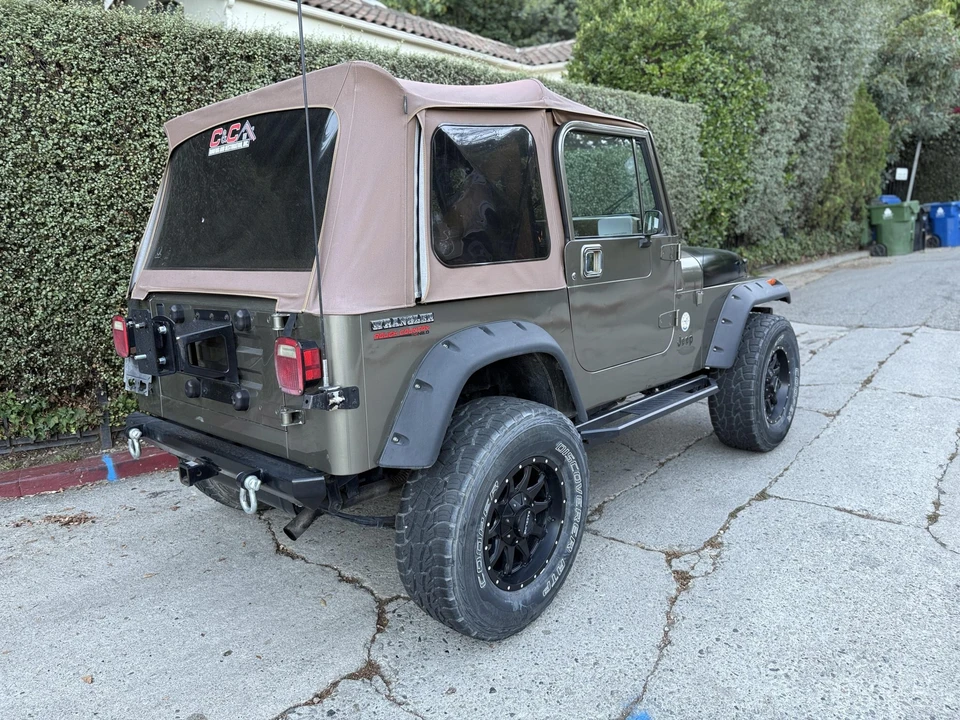 1990 Jeep YJ Wrangler - Image 19 of 31