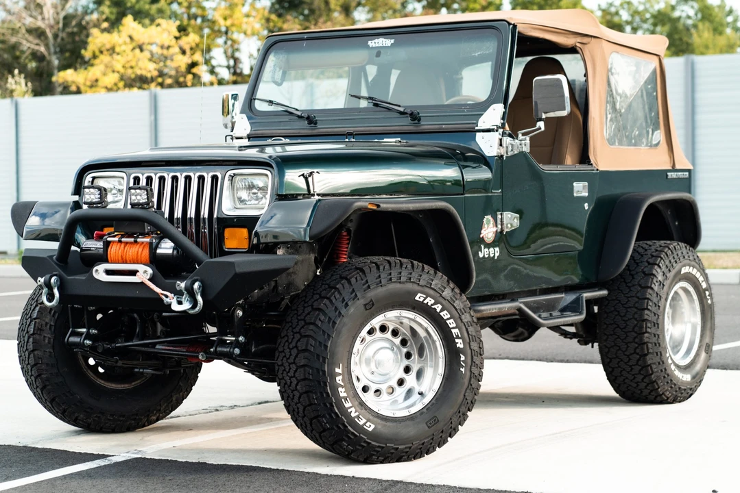 1990 Jeep YJ Wrangler - Image 9 of 31