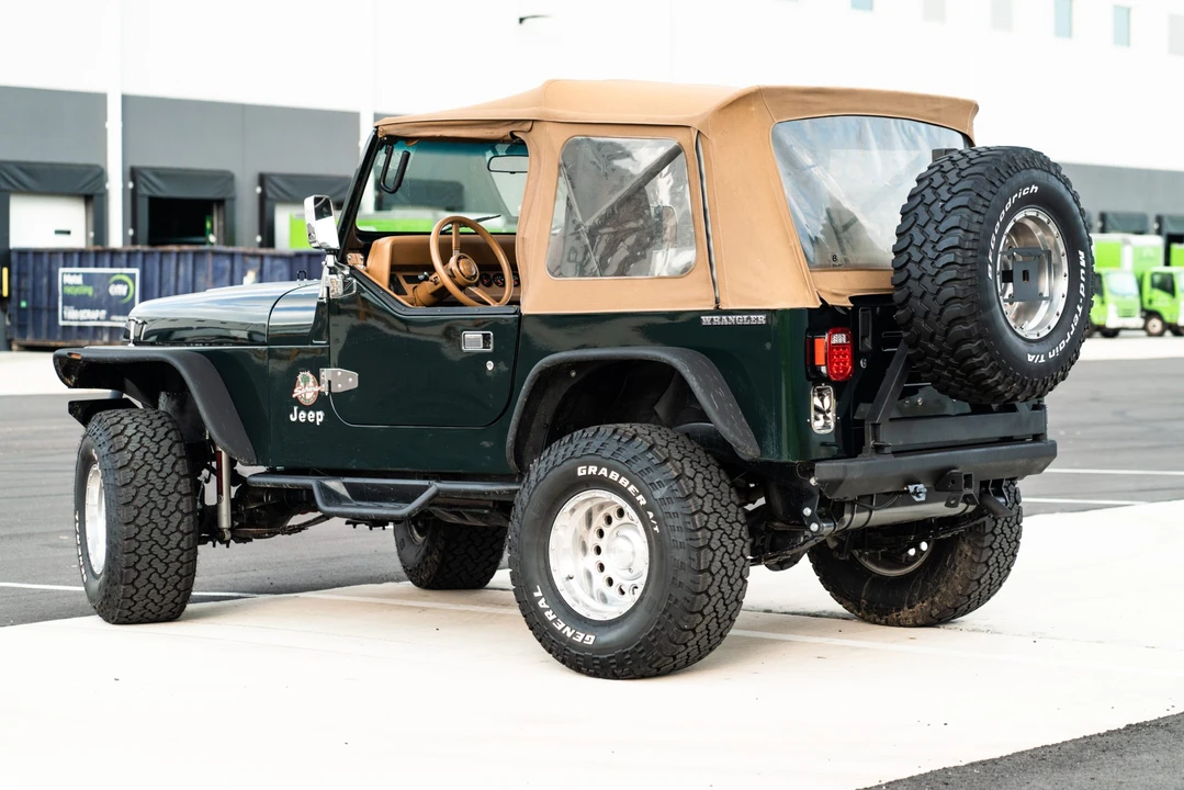 1990 Jeep YJ Wrangler - Image 24 of 31